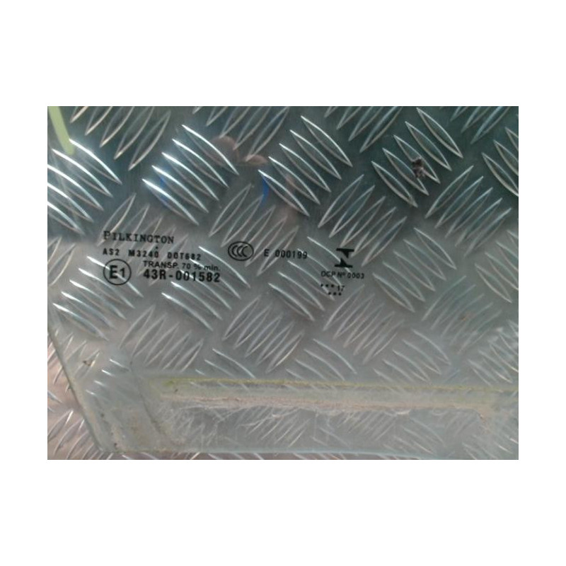 Vitre avant droit CITROEN C4 2 PHASE 2 d’occasion