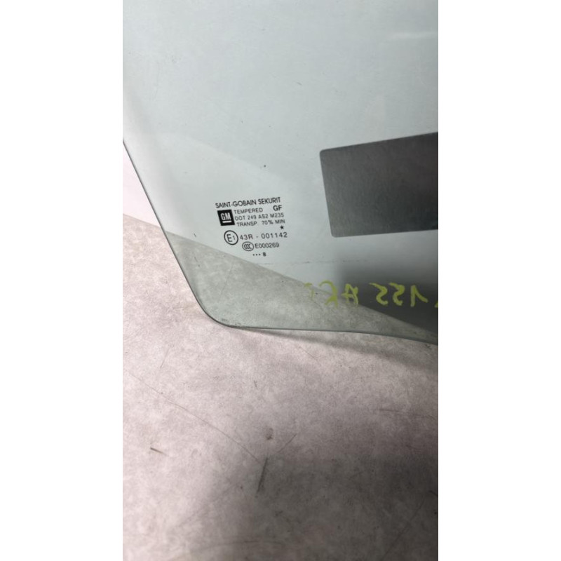 Vitre arriere droit OPEL CORSA D PHASE 1 d’occasion