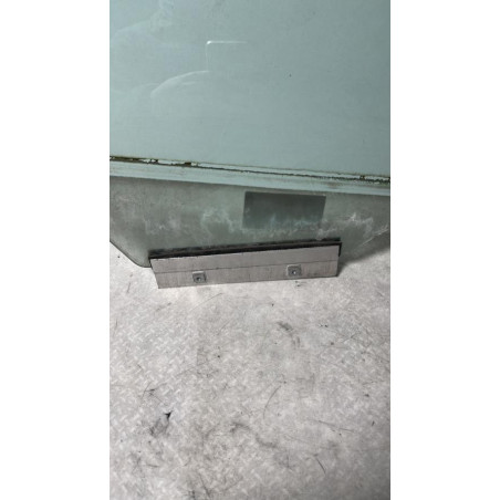 Vitre avant droit OPEL CORSA D PHASE 1 d’occasion