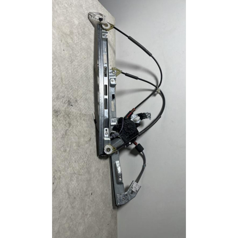 Leve vitre electrique avant droit PEUGEOT 206 PHASE 1 d’occasion