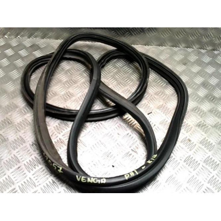 Joint de coffre KIA VENGA PHASE 1 d’occasion