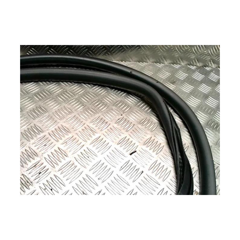 Joint de porte avant gauche CITROEN C4 PICASSO 2 PHASE 2 d’occasion