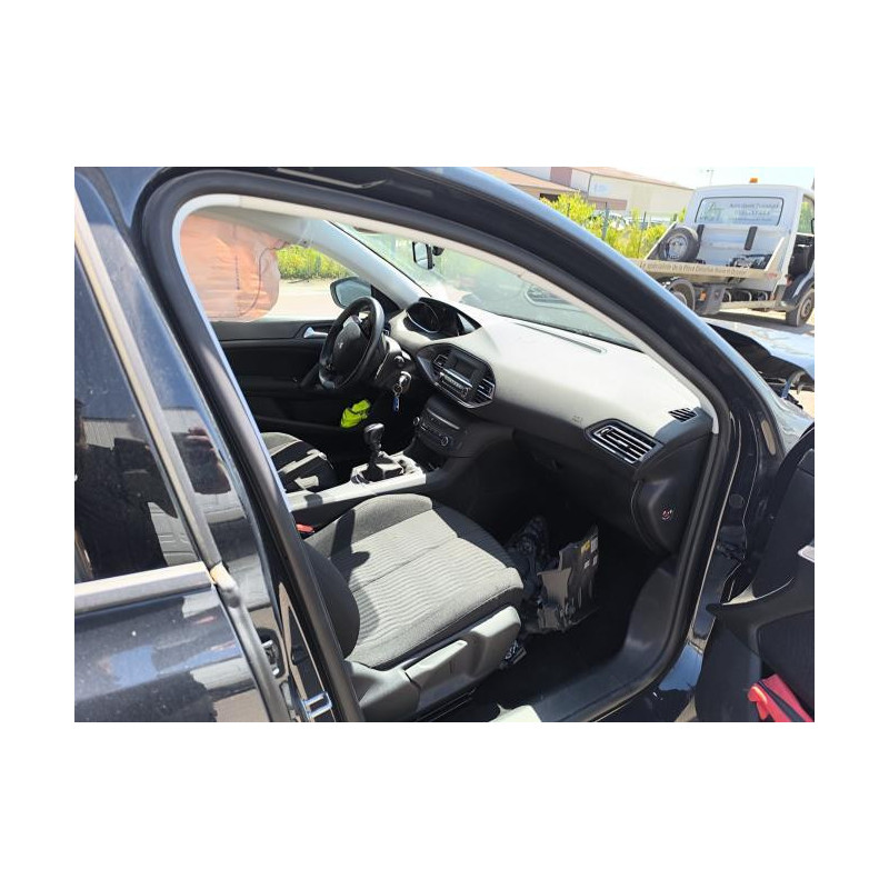 Feu arriere secondaire droit (feux) PEUGEOT 308 2 SW PHASE 2 BREAK d’occasion