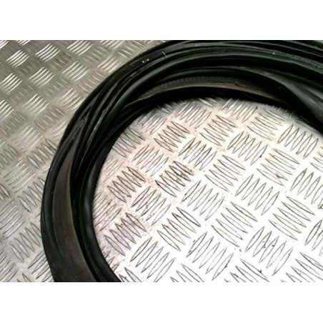 Joint de coffre TOYOTA YARIS 2 PHASE 2 d’occasion