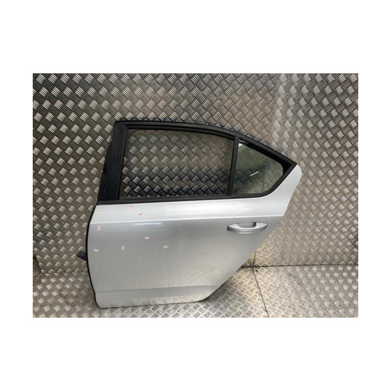 Porte arriere gauche SKODA OCTAVIA 3 PHASE 1 d’occasion