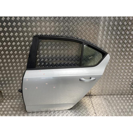 Porte arriere gauche SKODA OCTAVIA 3 PHASE 1 d’occasion