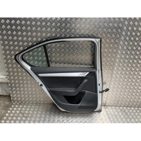 Porte arriere gauche SKODA OCTAVIA 3 PHASE 1 d’occasion