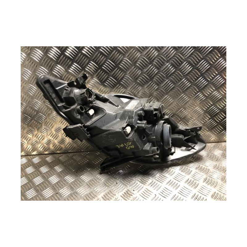 Optique avant principal droit (feux)(phare) PEUGEOT 107 PHASE 2 d’occasion