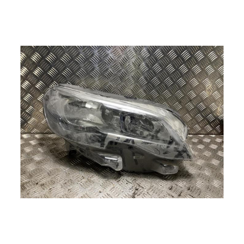 Optique avant principal droit (feux)(phare) PEUGEOT  d’occasion
