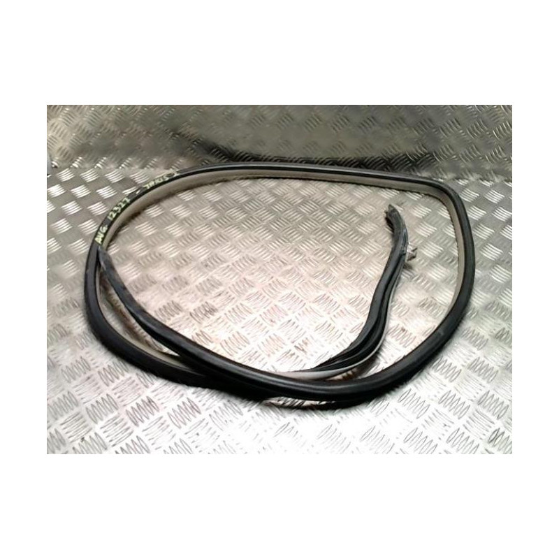 Joint de porte avant gauche TOYOTA YARIS 2 PHASE 1 d’occasion