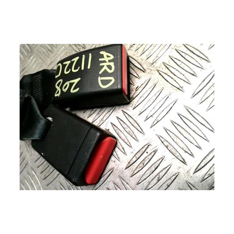 Attache ceinture arriere droit PEUGEOT 208 1 PHASE 1 d’occasion