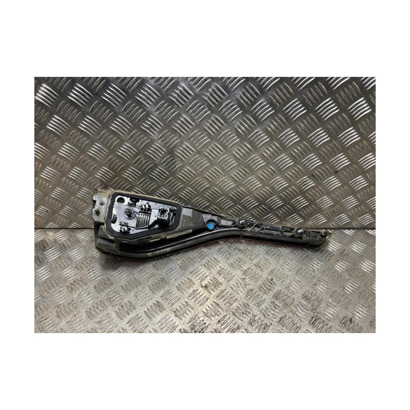 Feu arriere secondaire droit (feux) RENAULT MEGANE 4 PHASE 1 d’occasion
