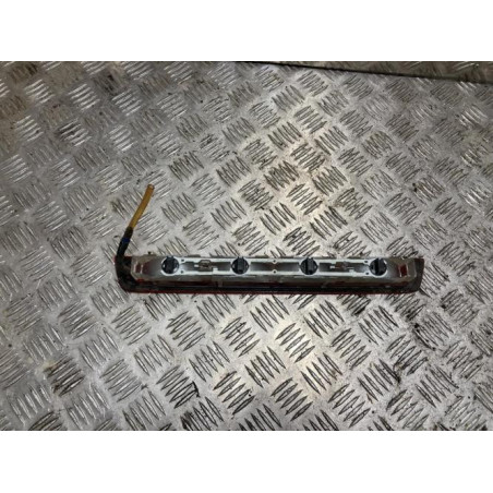 Feu arriere stop central SUZUKI GRAND VITARA 2 PHASE 1 d’occasion