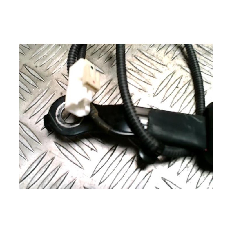 Attache ceinture avant droit KIA VENGA PHASE 1 d’occasion