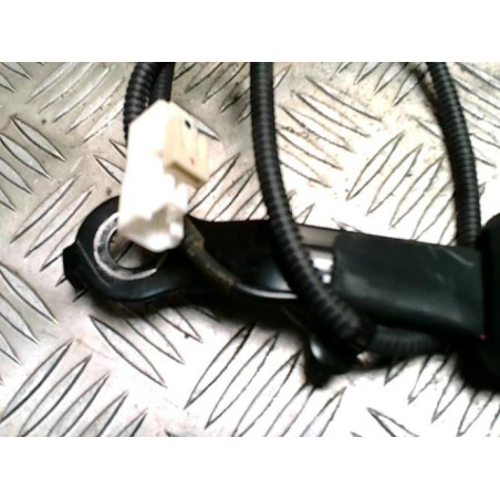 Attache ceinture avant droit KIA VENGA PHASE 1 d’occasion