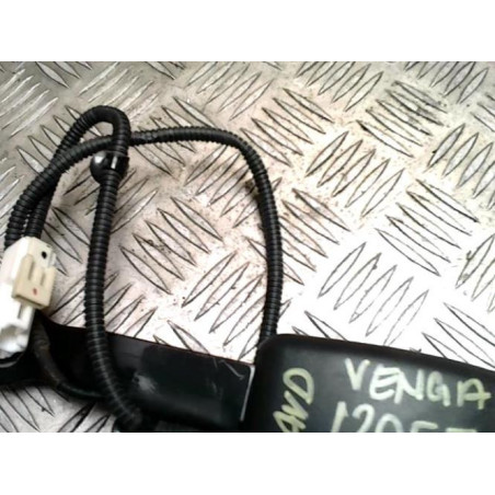 Attache ceinture avant droit KIA VENGA PHASE 1 d’occasion
