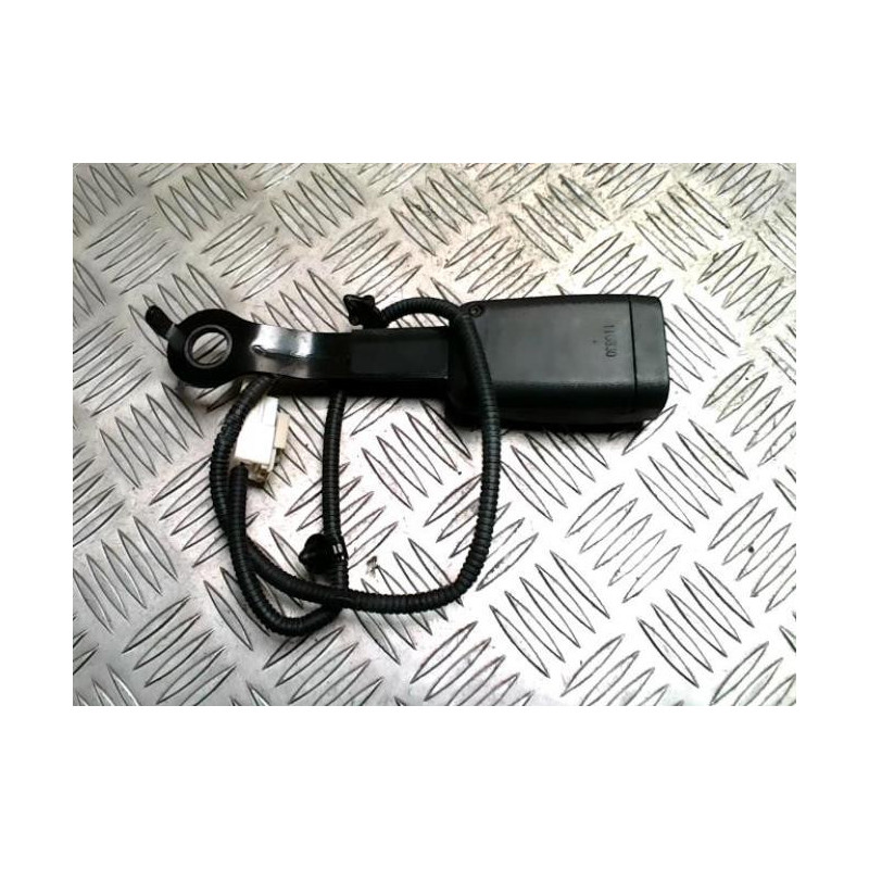 Attache ceinture avant droit KIA VENGA PHASE 1 d’occasion