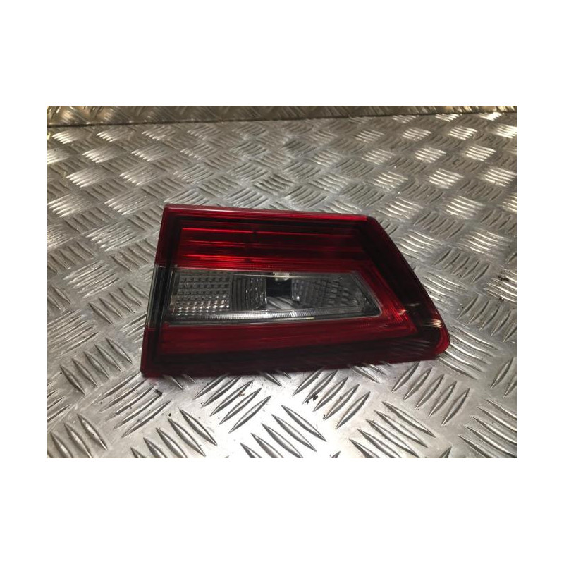 Feu arriere secondaire droit (feux) RENAULT CLIO 4 PHASE 1 d’occasion