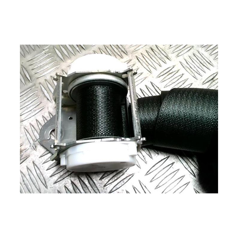 Ceinture arriere gauche OPEL MERIVA B PHASE 1 d’occasion