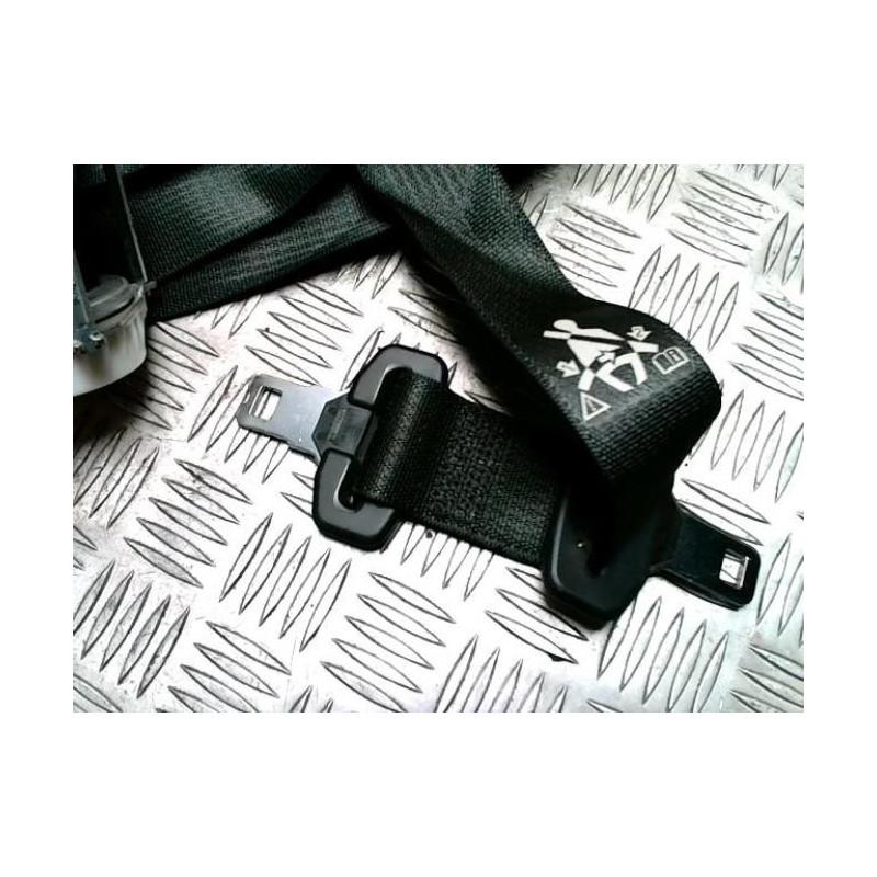 Ceinture arriere centrale OPEL MERIVA B PHASE 1 d’occasion