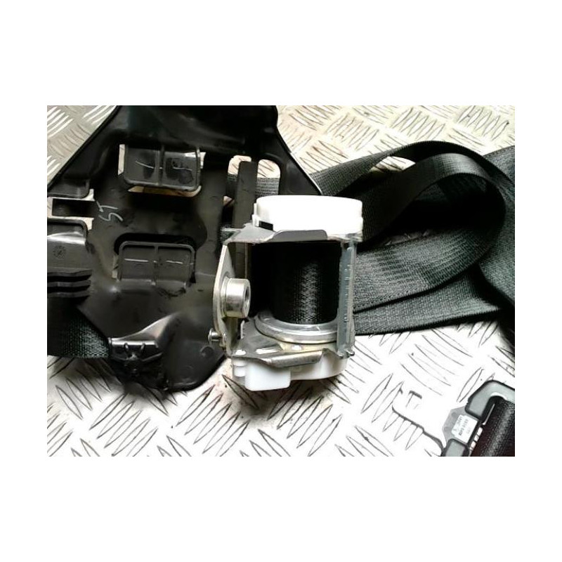Ceinture arriere centrale OPEL MERIVA B PHASE 1 d’occasion