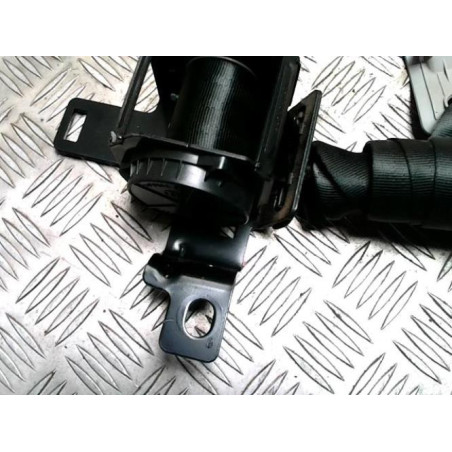 Ceinture arriere centrale KIA VENGA PHASE 1 d’occasion