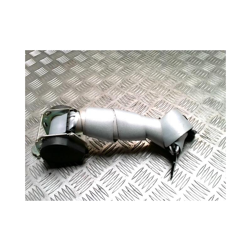 Ceinture arriere centrale DACIA SANDERO 1 d’occasion