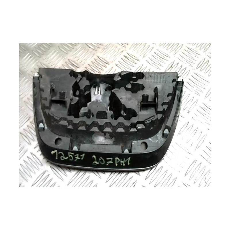 Sigle de calandre PEUGEOT 207 PHASE 1 d’occasion