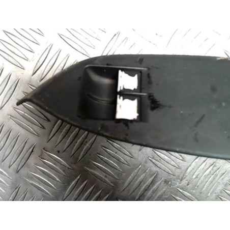 Interrupteur de leve vitre avant gauche VOLKSWAGEN TOURAN 1 PHASE 1 d’occasion
