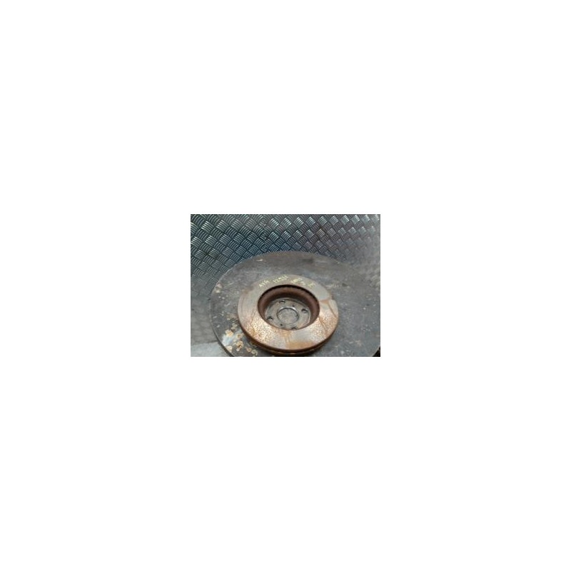 Disque avant gauche (freinage) TOYOTA YARIS 2 PHASE 2 d’occasion