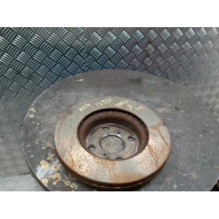 Disque avant gauche (freinage) TOYOTA YARIS 2 PHASE 2 d’occasion