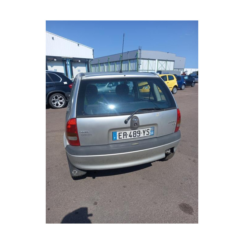Leve vitre electrique avant gauche OPEL CORSA B PHASE 2 d’occasion