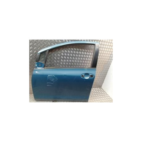 Porte avant gauche TOYOTA YARIS 2 PHASE 1 d’occasion