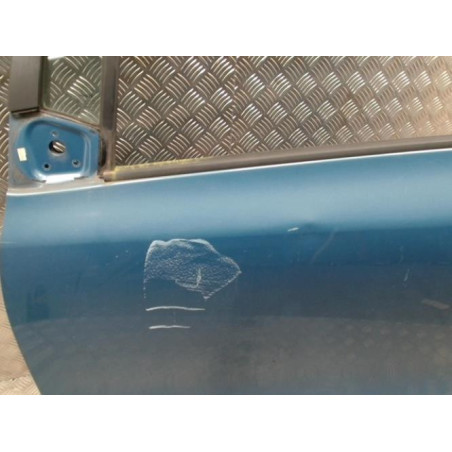 Porte avant gauche TOYOTA YARIS 2 PHASE 1 d’occasion