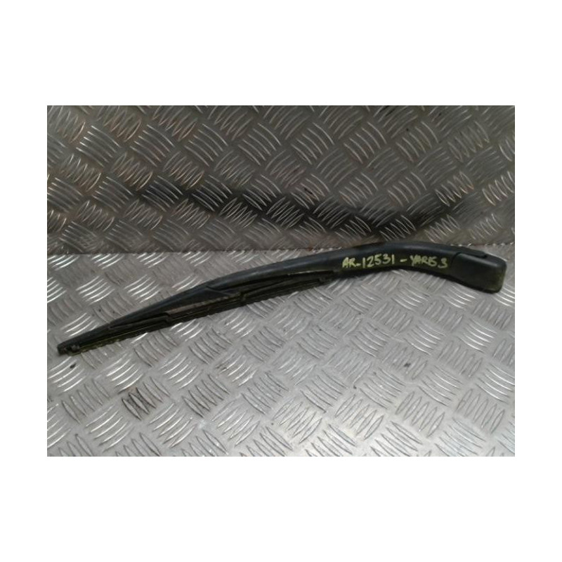 Bras essuie glace arriere TOYOTA YARIS 2 PHASE 2 d’occasion