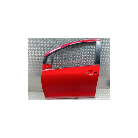 Porte avant gauche TOYOTA YARIS 2 PHASE 2 d’occasion