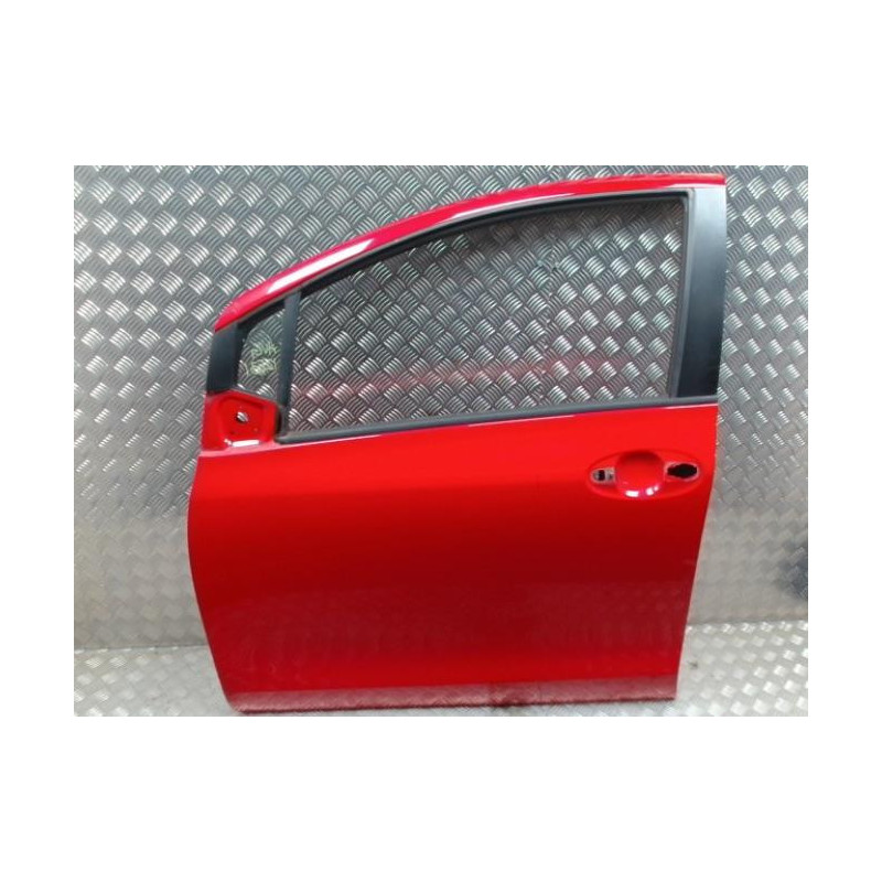 Porte avant gauche TOYOTA YARIS 2 PHASE 2 d’occasion
