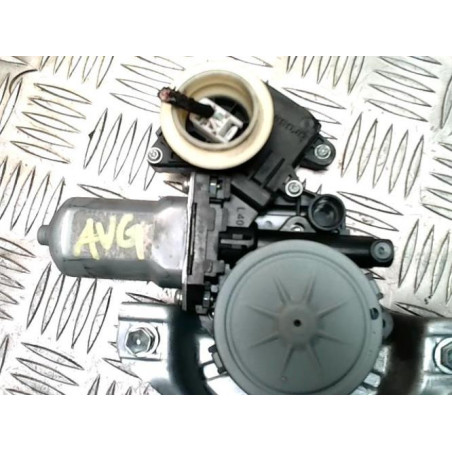 Leve vitre electrique avant gauche TOYOTA YARIS 2 PHASE 2 d’occasion
