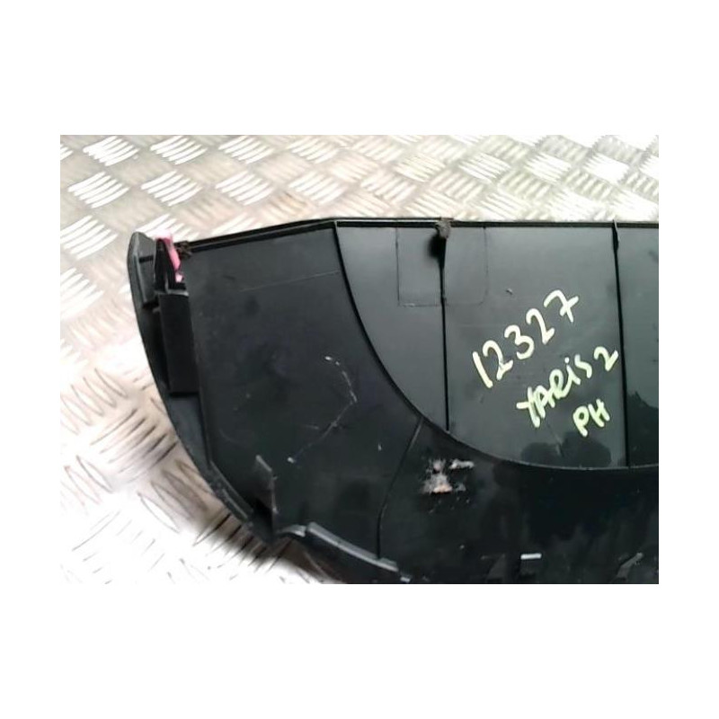 Casquette tableau de bord TOYOTA YARIS 2 PHASE 1 d’occasion
