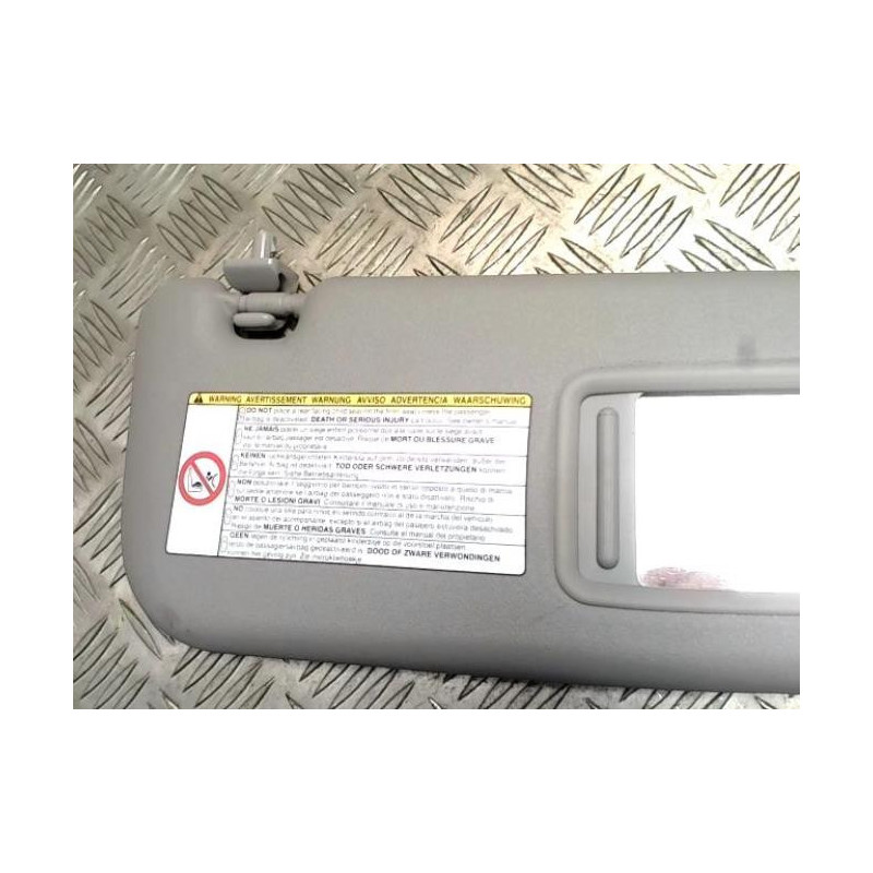 Pare soleil droit TOYOTA YARIS 2 PHASE 2 d’occasion