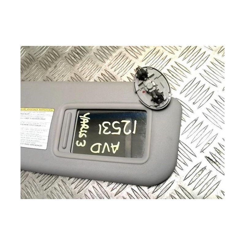 Pare soleil droit TOYOTA YARIS 2 PHASE 2 d’occasion
