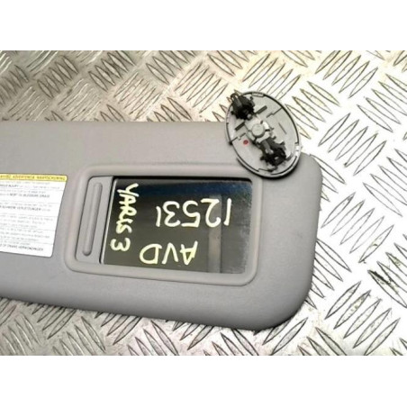 Pare soleil droit TOYOTA YARIS 2 PHASE 2 d’occasion