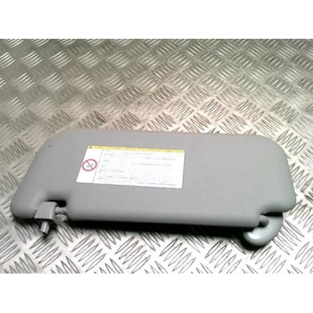 Pare soleil droit TOYOTA YARIS 2 PHASE 2 d’occasion