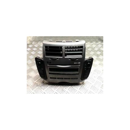 Autoradio d'origine TOYOTA YARIS 2 PHASE 2 d’occasion