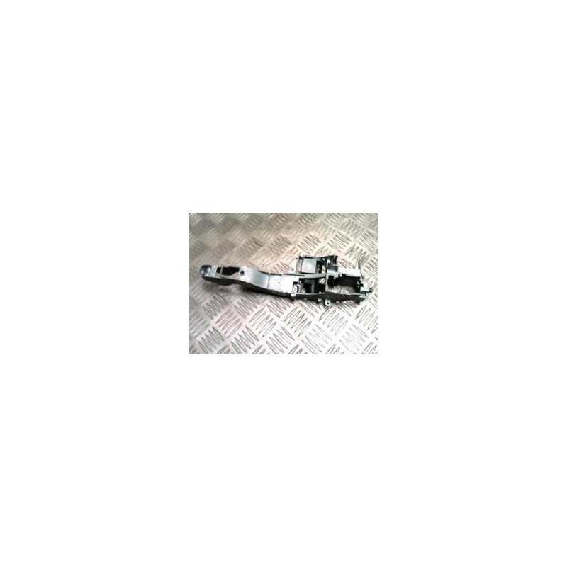 Support poignee porte avant gauche PEUGEOT 208 1 PHASE 1 d’occasion