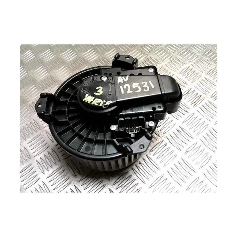 Pulseur d'air TOYOTA YARIS 2 PHASE 2 d’occasion