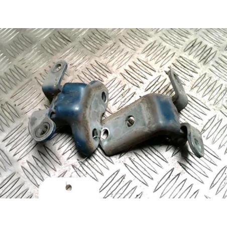 Charniere de porte arriere droit TOYOTA YARIS 2 PHASE 1 d’occasion