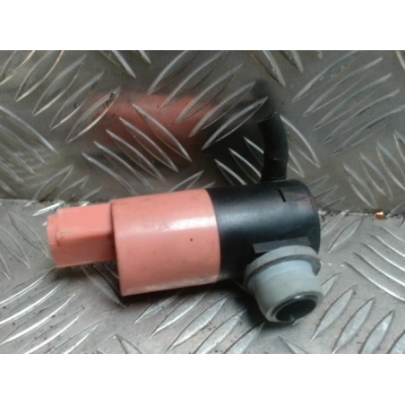 Pompe lave glace avant TOYOTA YARIS 2 PHASE 2 d’occasion