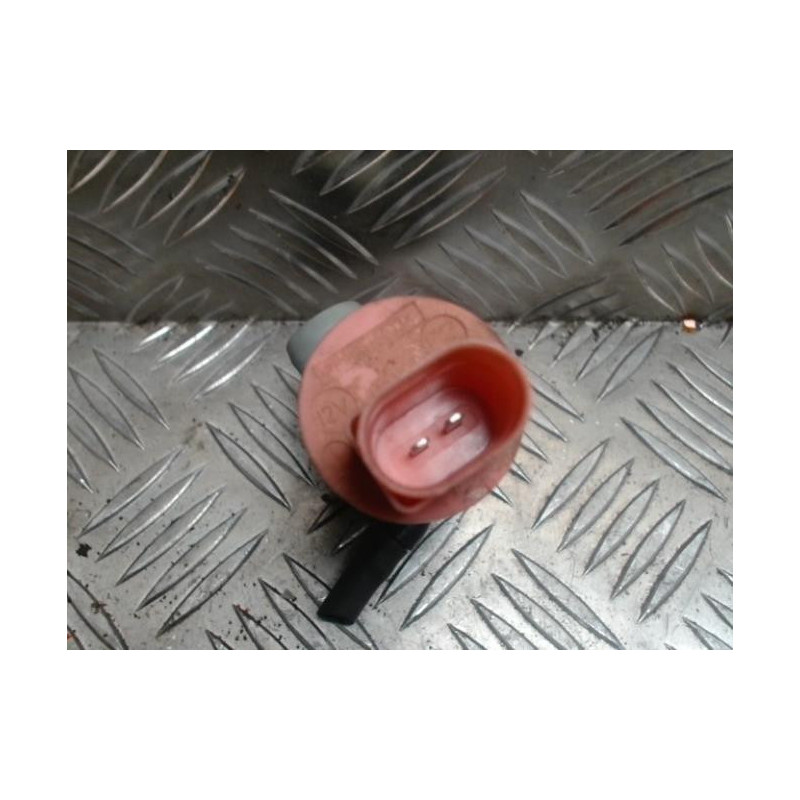 Pompe lave glace avant TOYOTA YARIS 2 PHASE 2 d’occasion