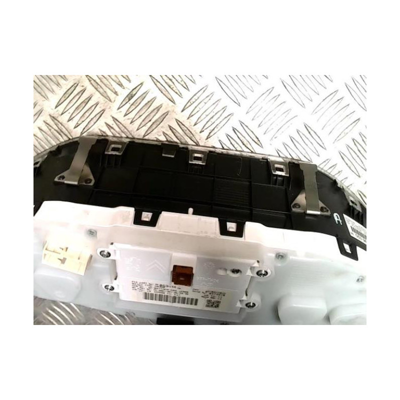 Compteur PEUGEOT 208 1 PHASE 1 d’occasion